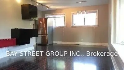 421 Centre Street E Upper, Richmond Hill, ON L4C 1B8