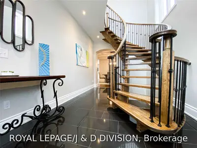 121 Mccann Crescent, Bradford West Gwillimbury, ON L3Z 0M6