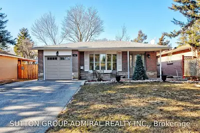 223 Bay Thorn Drive, Markham, ON L3T 3V6