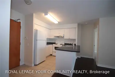 9017 Leslie Street 501, Richmond Hill, ON L4B 4R8