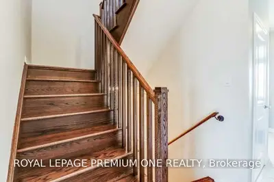 1508 Farrow Crescent, Innisfil, ON L9S 4R7