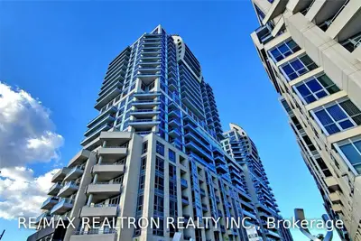 9201 Yonge Street 916, Richmond Hill, ON L4C 6Z2