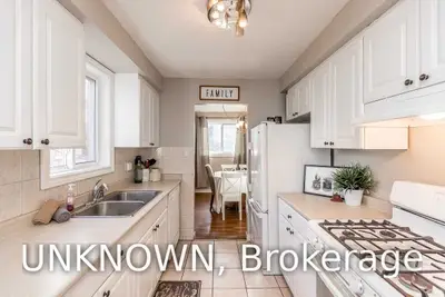 341 Maplegrove Avenue, Bradford West Gwillimbury, ON L3Z 1V8