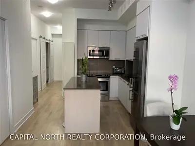 9471 Yonge Street 331, Richmond Hill, ON L4C 1V4
