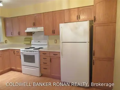 75 Green Briar Road, New Tecumseth, ON L9R 1R6