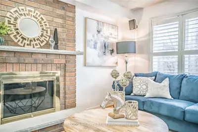 161 Chambers Crescent, Newmarket, ON L3X 1T1