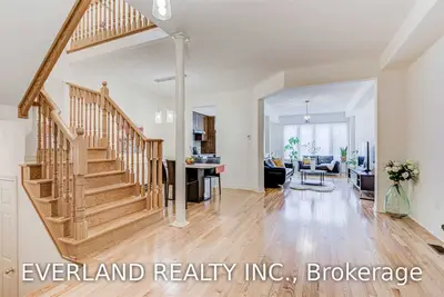 39 Drum Street, Whitchurch-Stouffville, ON L4A 0N8