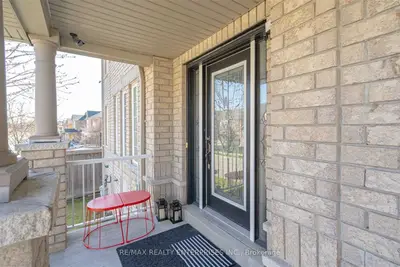 54 Revelstoke Crescent, Richmond Hill, ON L4B 4T3