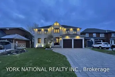 693 Exceller Circle, Newmarket, ON L3X 1P4