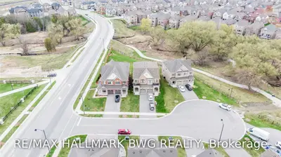 6 Kester Court, East Gwillimbury, ON L9N 0P3