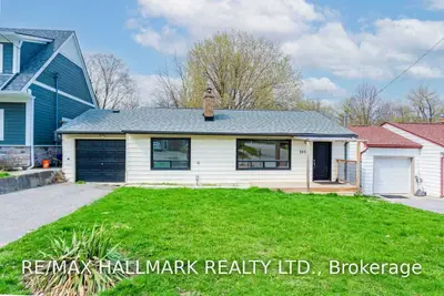305 Avenue Road, Newmarket, ON L3Y 1N8