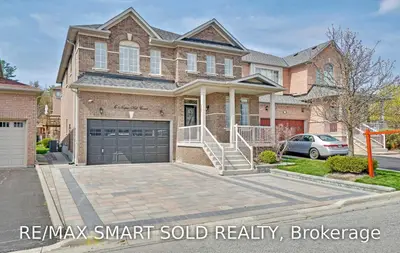 6 Napa Hill Court, Vaughan, ON L4J 8S1