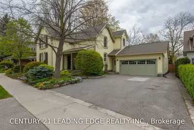 27 Victoria Street, Whitchurch-Stouffville, ON L4A 3R7
