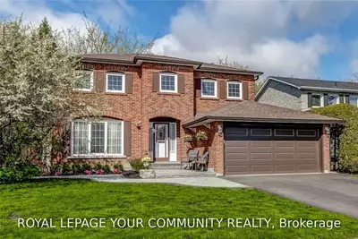 100 Eastman Crescent, Newmarket, ON L3Y 5S2