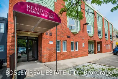 1 Centre Street W 201, Richmond Hill, ON L4C 3P3