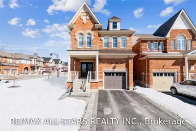 2 Noah's Farm Trail, Whitchurch-stouffville, On L4a 0n3