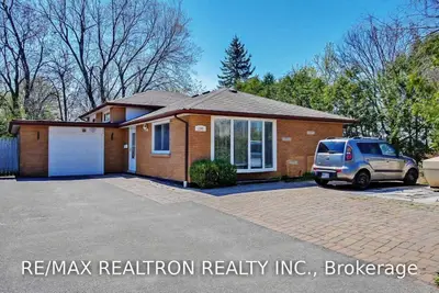 194 Laverock Avenue, Richmond Hill, ON L4C 4K3