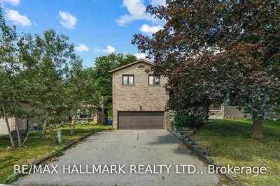 110 Collings Avenue, Bradford West Gwillimbury, ON L3Z 1S4