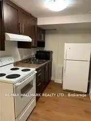 32 Lorraine Street Bsm, Richmond Hill, On L4c 0a1