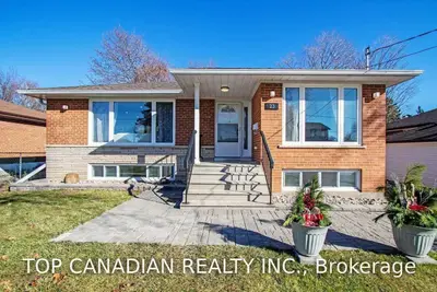 23 Sussex Avenue Bsmnt, Richmond Hill, ON L4C 2E5