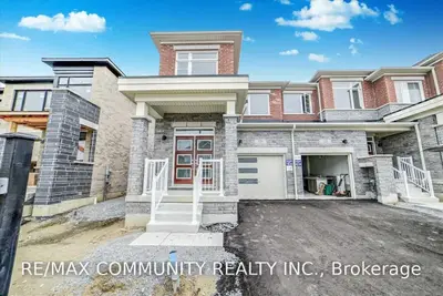 119 Boundary Boulevard, Whitchurch-Stouffville, ON L4A 4W2