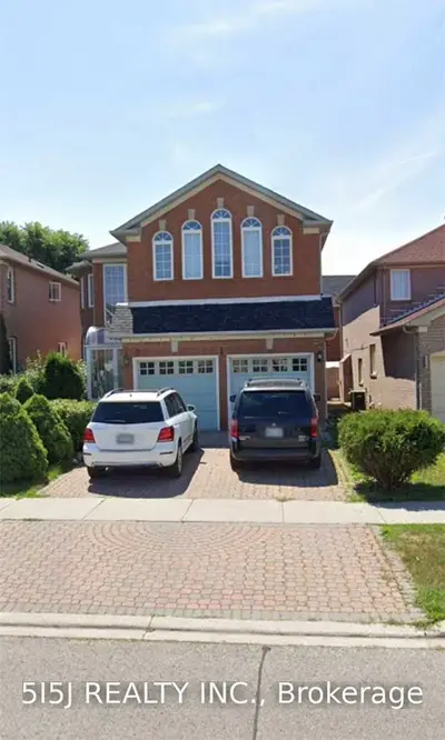 3 Grover Hill Avenue, Richmond Hill, ON L4S 1S7