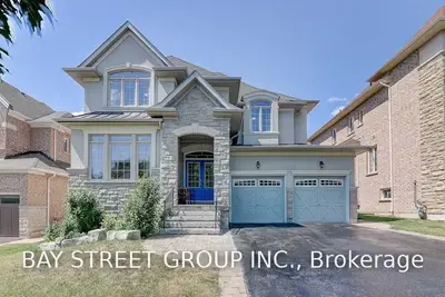 1020 Nellie Little Crescent, Newmarket, ON L3X 3E5