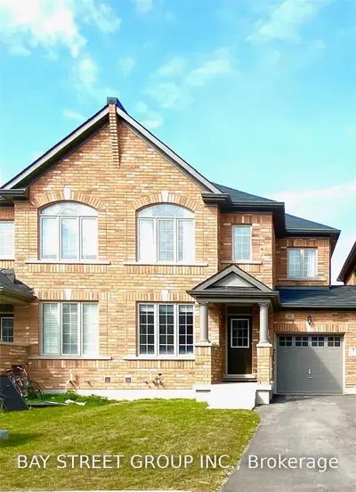 30 Brownsberger Road, Whitchurch-Stouffville, ON L4A 4P7