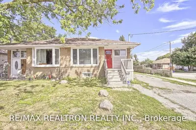 115 Crone Court, Newmarket, ON L3Y 4P1