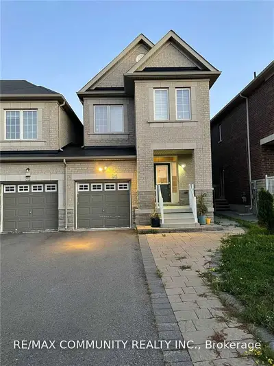 84 Napanee Street Upper, Richmond Hill, ON L4E 0W9