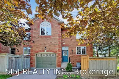 49 Sandlewood Court, Aurora, ON L4G 7N2
