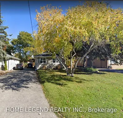 275 Essex Avenue Main, Richmond Hill, ON L4C 2C4