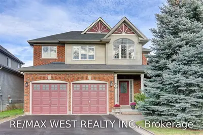 85 Laurendale Avenue, Georgina, ON L4P 4G3