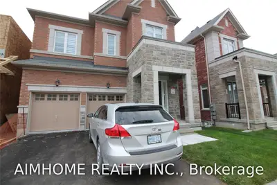 35 Planet Street, Richmond Hill, ON L4C 4Y3