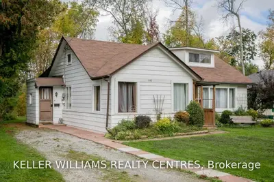 286 Crestwood Drive, Georgina, ON L4P 1H6