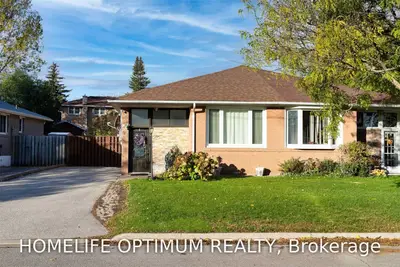 93 Septonne Avenue, Newmarket, ON L3Y 2W4