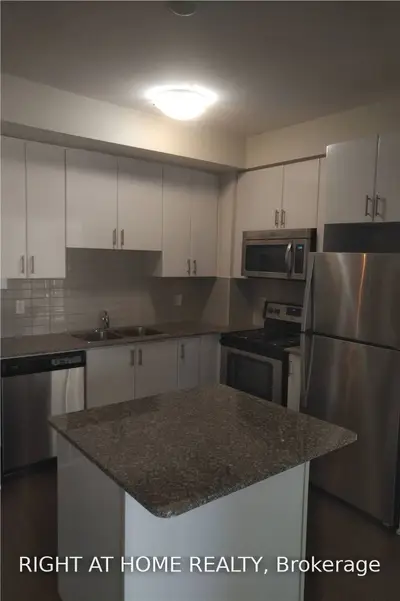 2900 Highway 7 Road 908, Vaughan, ON L4K 1W8