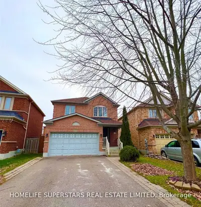 70 Shoniker Drive, Newmarket, On L3x 2y7