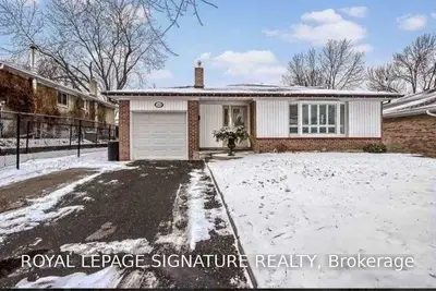 313 Roywood Crescent, Newmarket, ON L3Y 1A6