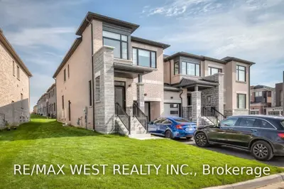 51 Boundary Boulevard, Whitchurch-Stouffville, ON L4A 4W2