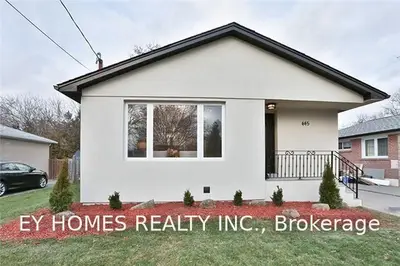 445 Taylor Mills Drive N, Richmond Hill, ON L4C 2V1