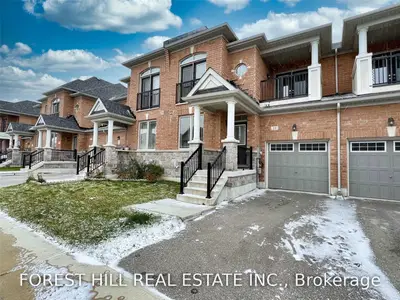 23 Walter English Drive, East Gwillimbury, ON L9N 0R9