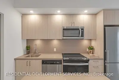 8868 Yonge Street 510e, Richmond Hill, On L4c 0t4