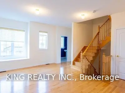 15 Old Colony Road 42, Richmond Hill, ON L4E 4L5