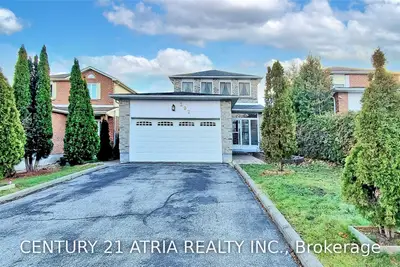202 Billings Crescent, Newmarket, ON L3Y 7Y3