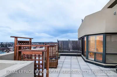 22 Clarissa Drive 1409, Richmond Hill, ON L4C 9R6
