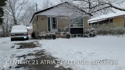 34 Beaverton Road S, Richmond Hill, ON L4C 2H6