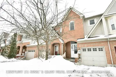 19 Evelyn Buck Lane, Aurora, ON L4G 7H9