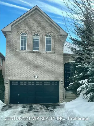 73 Quetico Drive, Richmond Hill, ON L4B 4J2