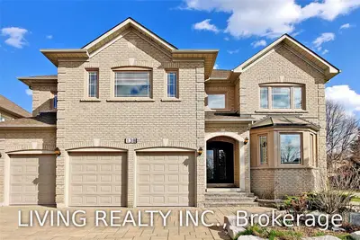 138 Clarendon Drive, Richmond Hill, ON L4B 3W7